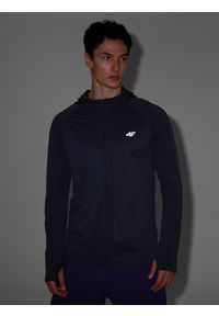 4f - 4F Bluza do biegania w terenie szybkoschnąca męska - szara L/XL. Typ kołnierza: kaptur. Kolor: szary. Materiał: dzianina, włókno, materiał, syntetyk. Długość rękawa: raglanowy rękaw. Długość: długie. Wzór: gładki, ze splotem. Styl: klasyczny, sportowy. Sport: fitness, bieganie