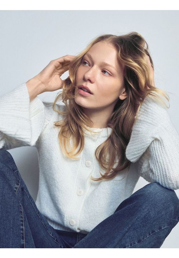 Reserved - Kardigan z falbaną - złamana biel. Materiał: dzianina