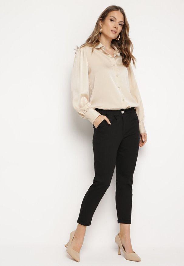 Born2be - Czarne Spodnie z Regularną Talią i Gumką w Pasie Suirelle. Kolor: czarny. Styl: elegancki