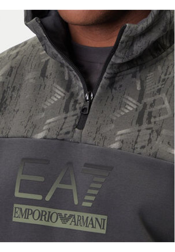 EA7 Emporio Armani Bluza 7M001131 AF16549 U8117 Szary Regular Fit. Kolor: szary. Materiał: bawełna
