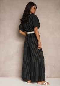 Renee - Czarny Kopertowy Kombinezon z Nietoperzowymi Rękawami i Paskiem Tollamira. Okazja: na co dzień. Kolor: czarny. Styl: elegancki, casual
