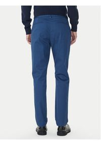 Calvin Klein Chinosy LV040EM633 Niebieski Slim Fit. Kolor: niebieski. Materiał: bawełna