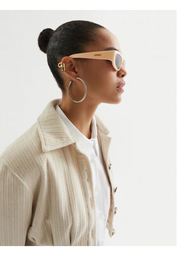 JACQUEMUS Okulary przeciwsłoneczne JAC2C2SUN Beżowy. Kolor: beżowy. Materiał: syntetyk