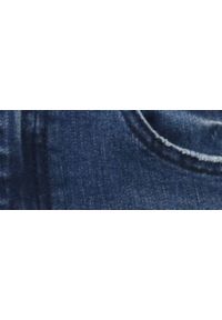 TOP SECRET - Spodnie jeansowe push up. Kolor: niebieski. Materiał: jeans. Sezon: wiosna. Styl: klasyczny #7