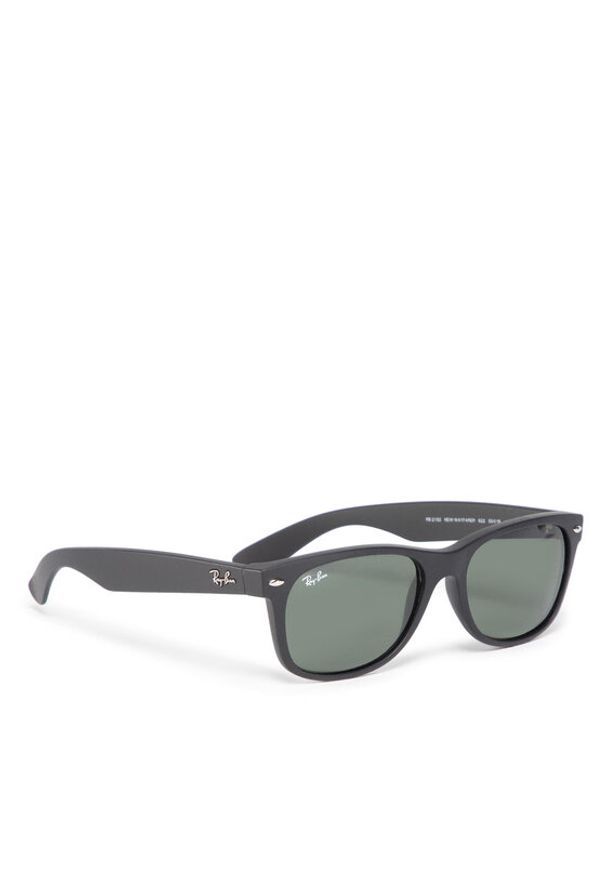 Ray-Ban Okulary przeciwsłoneczne New Wayfarer 0RB2132 622 Czarny. Kolor: czarny. Materiał: syntetyk