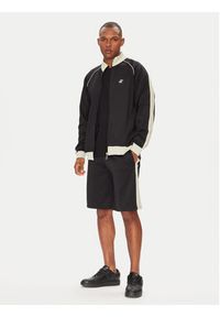 Guess Szorty sportowe Z5YD01 KCRU2 Czarny Regular Fit. Kolor: czarny. Materiał: syntetyk. Styl: sportowy #3