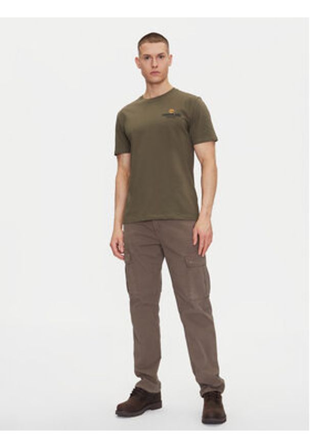 Timberland T-Shirt TB0A2G8S Zielony Regular Fit. Kolor: zielony. Materiał: bawełna