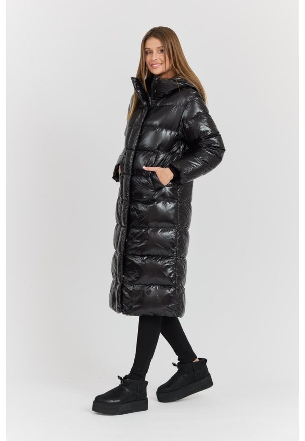 Hetrego - HETREGO Czarny damski płaszcz puchowy Tara Woman Oversized Quilted Coat. Okazja: na co dzień. Kolor: czarny. Materiał: puch. Długość: do kolan. Styl: casual