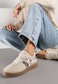 Born2be - Czarno-Białe Sneakersy z Geometrycznym Wzorem Nariale. Okazja: na co dzień. Kolor: czarny. Materiał: jeans. Wzór: geometria