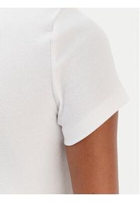 Guess T-Shirt W6RI22 KA0H1 Biały Slim Fit. Kolor: biały. Materiał: bawełna #3