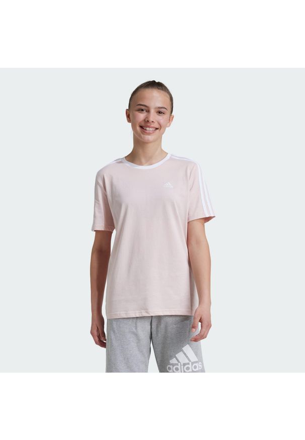 Adidas - Essentials 3-Stripes Cotton Loose Fit Boyfriend Tee. Kolor: biały, różowy, wielokolorowy