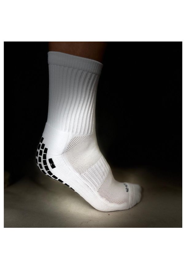 YAKIMASPORT - Skarpety piłkarskie/ getry antypoślizgowe SPEED 42-47. Kolor: biały. Sport: piłka nożna