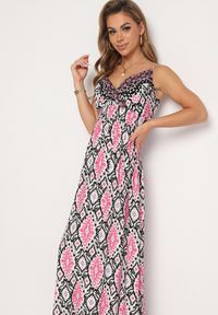 Born2be - Czarna Taliowana Sukienka z Wiskozy na Regulowanych Ramiączkach z Gumką w Pasie Zenadea. Okazja: na co dzień. Kolor: czarny. Materiał: wiskoza. Długość rękawa: na ramiączkach. Sezon: lato. Styl: wizytowy, casual #1