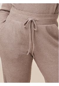 Triumph Spodnie piżamowe Thermal MyWear Wide Leg Trousers 10216564 Beżowy Regular Fit. Kolor: beżowy. Materiał: syntetyk #3