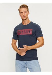 Mustang T-Shirt Alex 1013223 Granatowy Regular Fit. Kolor: niebieski. Materiał: bawełna