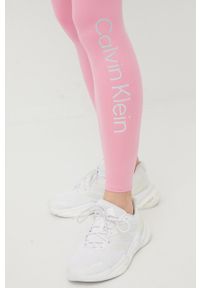 Calvin Klein Performance legginsy treningowe CK Essentials damskie kolor różowy z nadrukiem. Kolor: różowy. Materiał: skóra, dzianina. Wzór: nadruk #2