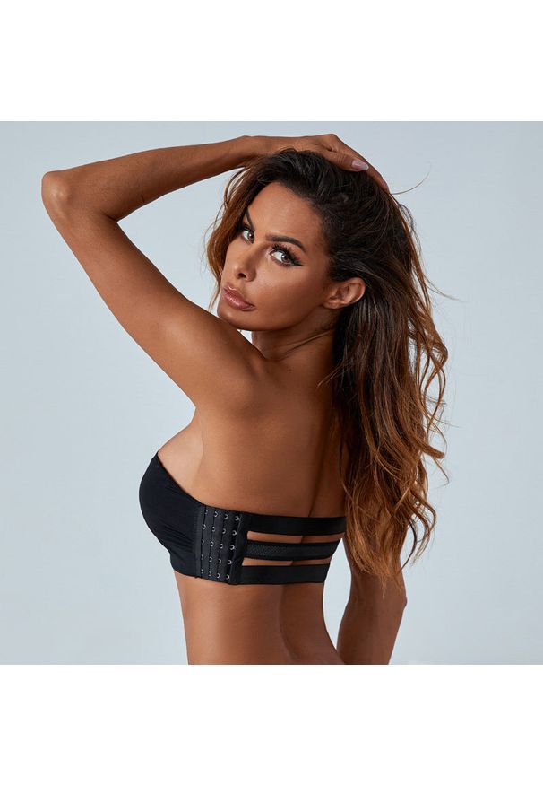 Intica - Biustonosz regulowany bez fiszbin dla pełnej swobody ruchu Kamilah. Kolor: czarny. Materiał: materiał