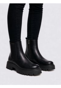 Big-Star - Botki damskie ze skóry ekologicznej czarne OO274167 906. Okazja: na co dzień. Nosek buta: okrągły. Kolor: czarny. Materiał: skóra ekologiczna. Sezon: zima, jesień. Styl: casual, elegancki, klasyczny #6