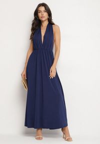 Born2be - Granatowa Koktajlowa Sukienka Multiway z Wiskozą i Wiązaniem na Szyi Lilazza. Okazja: na imprezę. Typ kołnierza: dekolt w kształcie V. Kolor: niebieski. Materiał: wiskoza. Typ sukienki: rozkloszowane. Styl: wizytowy #3