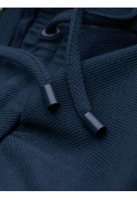 Ombre Clothing - Dzianinowe szorty męskie z podwiniętymi nogawkami - granatowe V1. Okazja: na co dzień. Kolor: niebieski. Materiał: dzianina. Wzór: jednolity. Styl: klasyczny, casual #3