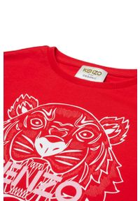 Kenzo kids - Kenzo Kids T-shirt dziecięcy kolor czerwony. Okazja: na co dzień. Kolor: czerwony. Materiał: dzianina. Długość rękawa: krótki rękaw. Długość: krótkie. Wzór: nadruk. Styl: casual