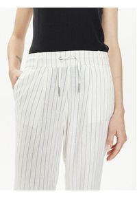 only - ONLY Spodnie materiałowe Caro Poptrash 15278710 Biały Comfort Fit. Kolor: biały. Materiał: wiskoza
