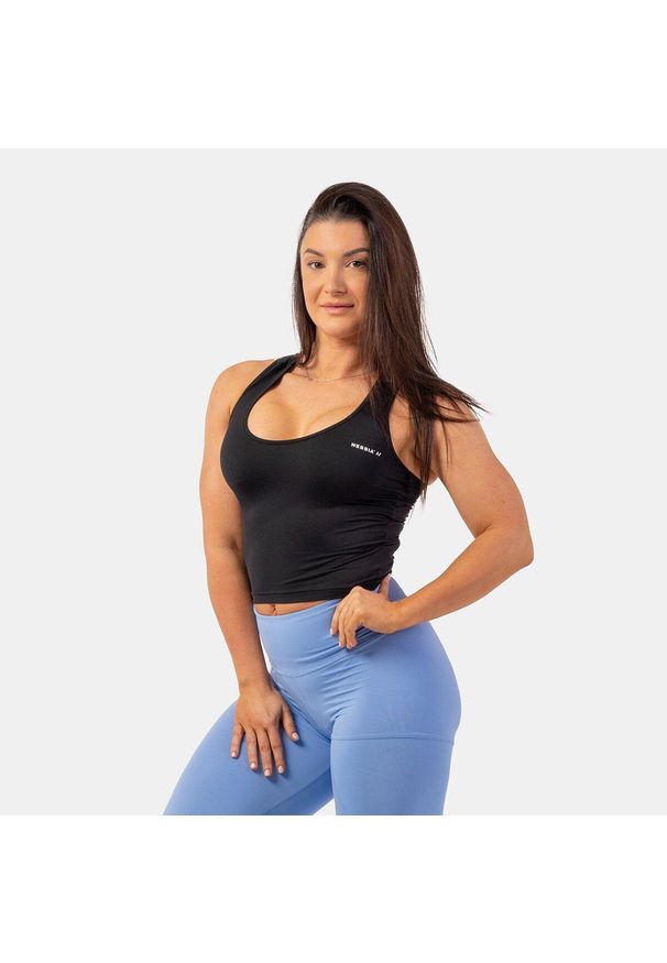 Tank Top treningowy damski NEBBIA Sporty Slim Fit Crop. Kolor: czarny. Sport: fitness