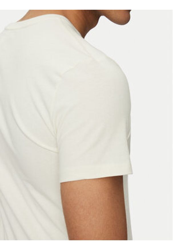 Polo Ralph Lauren T-Shirt 710671438421 Écru Slim Fit. Typ kołnierza: polo. Materiał: bawełna