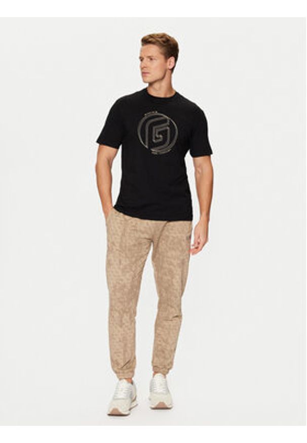Guess T-Shirt Z5RI01 J1314 Czarny Regular Fit. Kolor: czarny. Materiał: bawełna