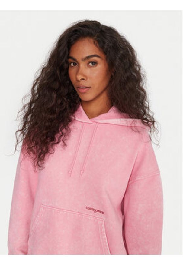 Tommy Jeans Bluza DW0DW21609 Różowy Boxy Fit. Kolor: różowy. Materiał: bawełna