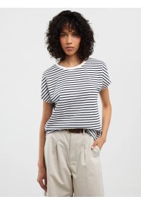 Big-Star - Koszulka damska w paski biało-granatowa Aleksa 403. Okazja: na co dzień. Kolor: niebieski. Materiał: dzianina, bawełna, żakard. Wzór: paski. Styl: casual, klasyczny #4