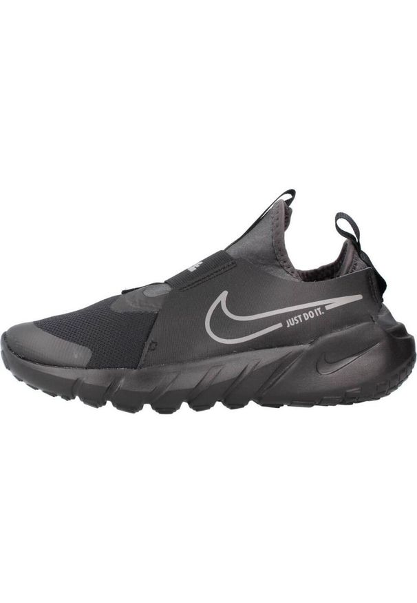Buty do biegania dla dzieci Nike Flex Runner 2. Kolor: czarny. Materiał: syntetyk, materiał. Szerokość cholewki: normalna. Model: Nike Flex. Sport: bieganie