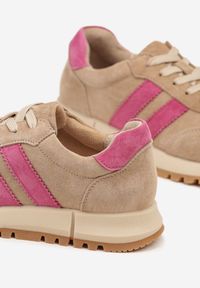 Renee - Beżowo-Fuksjowe Sneakersy ze Skóry Naturalnej z Paskami Kiarre. Okazja: na co dzień. Zapięcie: pasek. Kolor: beżowy. Materiał: skóra #4