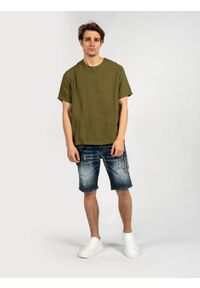 Xagon Man T-shirt "Oversize" | P2208 2V 566B0 | Mężczyzna | Wojskowa Zieleń. Materiał: len, bawełna. Styl: militarny