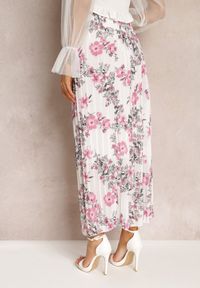 Renee - Biała Spódnica Ozdobiona Plisami z Gumką w Pasie i Elastyczną Podszewką Vislo. Kolor: biały. Wzór: aplikacja. Sezon: lato. Styl: boho