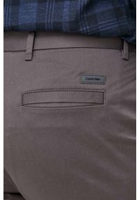 Calvin Klein spodnie męskie kolor szary w fasonie chinos. Okazja: na co dzień. Kolor: szary. Materiał: bawełna. Styl: casual #3