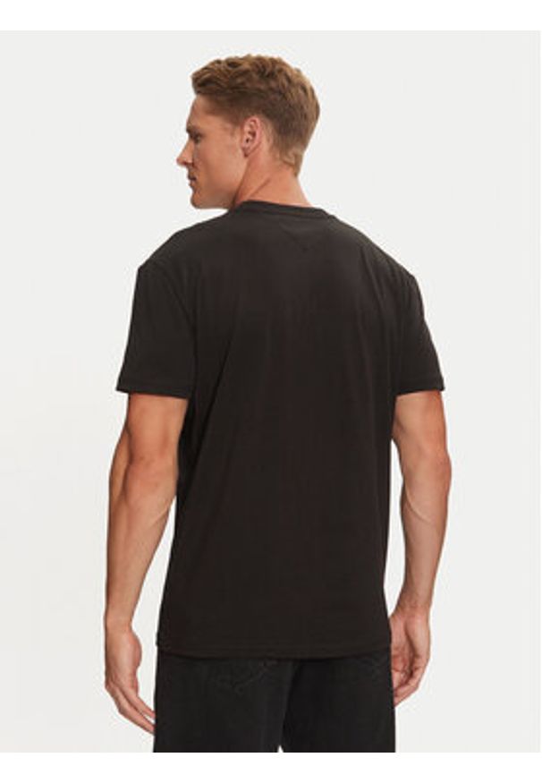 Tommy Jeans T-Shirt Linear Logo DM0DM20744 Czarny Regular Fit. Kolor: czarny. Materiał: bawełna