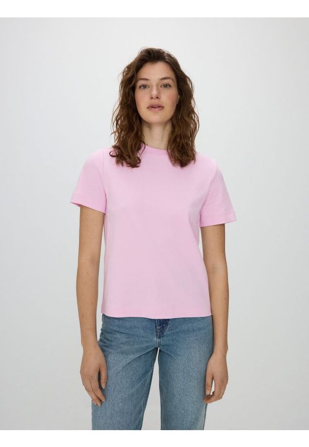 Reserved - T-shirt z bawełny merceryzowanej - różowy. Kolor: różowy. Materiał: bawełna