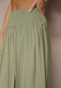 Renee - Jasnozielone Spodnie z Wiskozą o Szerokim Kroju High Waist Orrana. Okazja: na co dzień. Stan: podwyższony. Kolor: zielony. Materiał: wiskoza. Styl: elegancki, casual #5