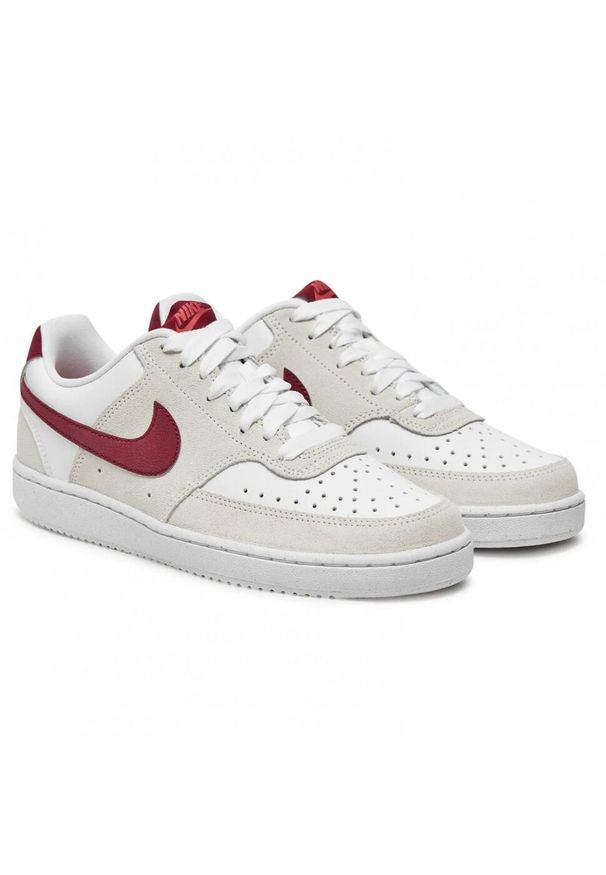 Buty damskie do chodzenia Nike W Court Vision Lo. Kolor: biały. Materiał: guma, syntetyk, tkanina, materiał. Model: Nike Court. Sport: turystyka piesza