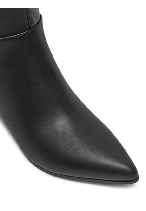 Guess Kozaki Lucie2 FLFLU2 ELE11 Czarny. Kolor: czarny. Materiał: skóra