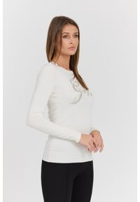 Guess - GUESS Biały damski sweter Olive z haftowanym logo, Rozmiar S. Kolor: biały. Materiał: elastan, wiskoza, poliamid, materiał. Długość rękawa: długi rękaw. Długość: długie. Wzór: haft. Styl: elegancki, klasyczny #6