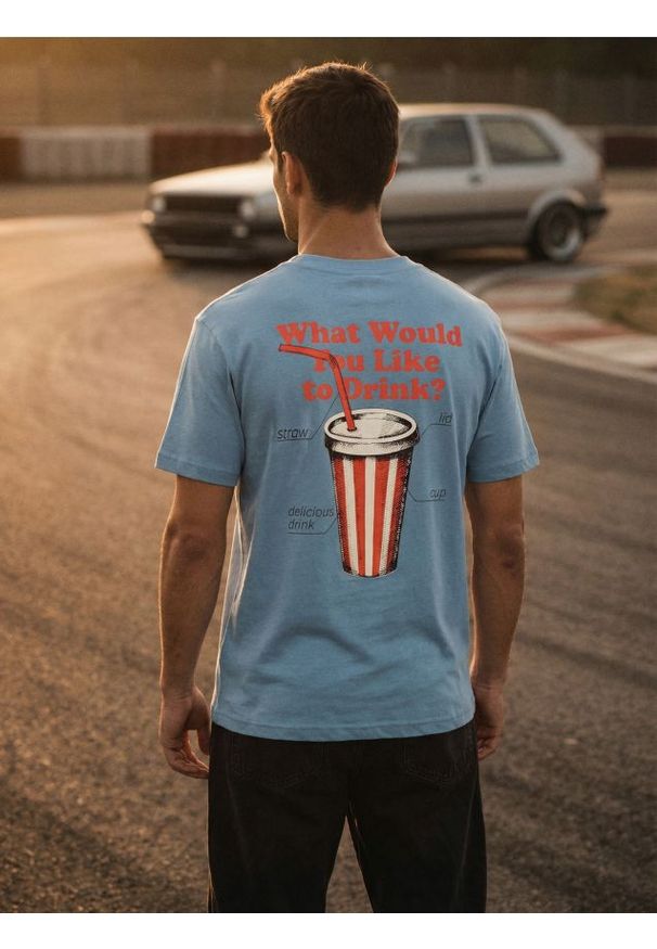 Sinsay - Bawełniana koszulka z nadrukiem na plecach - niebieski. Kolor: niebieski. Materiał: bawełna. Wzór: nadruk