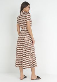 Born2be - Beżowo-Bordowa Koszulowa Sukienka Maxi z Materiałowym Paskiem Rainora. Okazja: na co dzień. Typ kołnierza: dekolt w kształcie V. Kolor: beżowy. Materiał: materiał. Długość rękawa: krótki rękaw. Typ sukienki: koszulowe. Styl: klasyczny, casual, elegancki. Długość: maxi #2