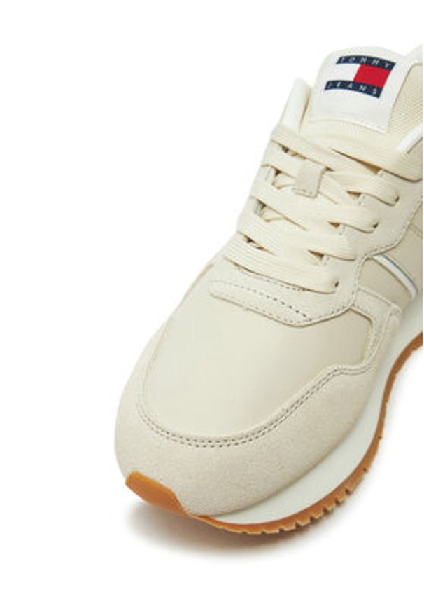 Tommy Jeans Sneakersy Tjw Eva Retro Runner EN0EN02771 Beżowy. Kolor: beżowy. Materiał: skóra, zamsz