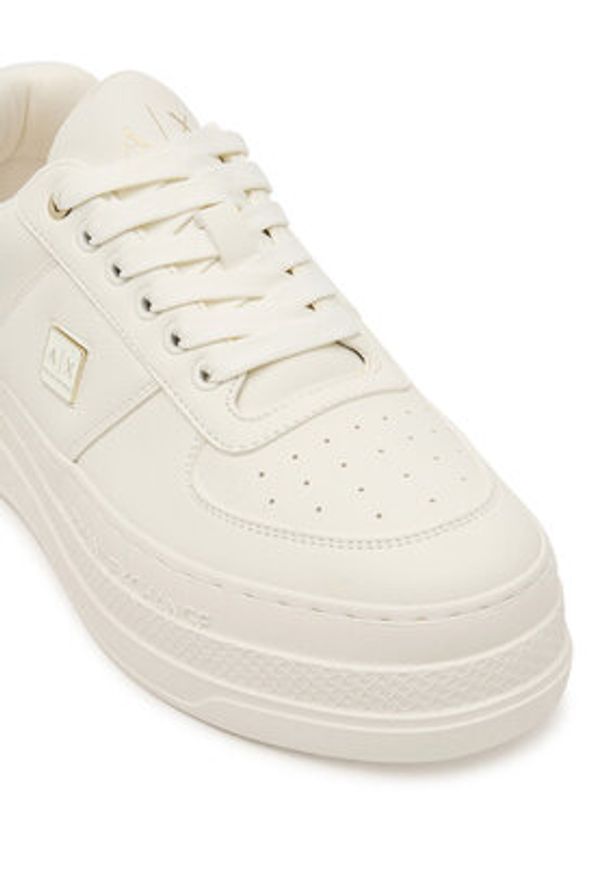 Armani Exchange Sneakersy XW001631 AF17351 MZ128 Biały. Kolor: biały. Materiał: skóra