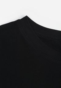 Born2be - Czarny Klasyczny T-shirt z Bawełny Lorali. Okazja: na spacer. Kolor: czarny. Materiał: bawełna. Wzór: gładki. Styl: klasyczny #5