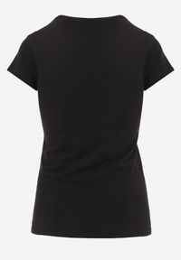 Renee - Czarny T-shirt Petomeine. Okazja: na co dzień, do domu. Kolor: czarny. Materiał: bawełna, dzianina. Długość rękawa: krótki rękaw. Długość: krótkie. Wzór: aplikacja. Styl: casual, sportowy #5