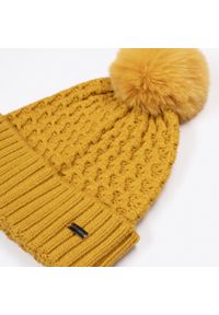 Wittchen - Damska czapka o splocie w drobny wzór żółta. Kolor: żółty. Materiał: wiskoza. Wzór: ze splotem. Sezon: jesień, zima. Styl: elegancki