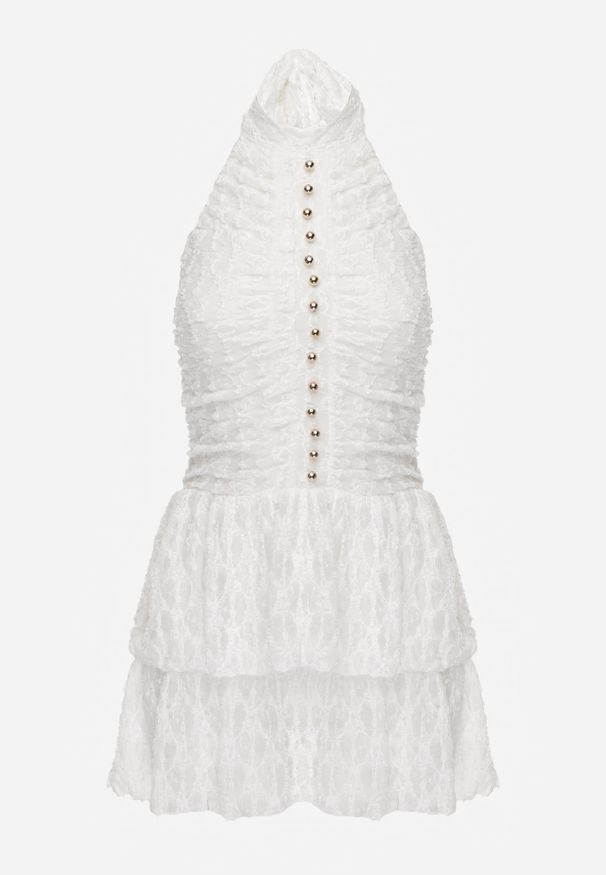 Renee - Biała Sukienka Halter z Koronki Zdobiona Metalicznymi Guziczkami Corrarea. Typ kołnierza: dekolt halter. Kolor: biały. Materiał: koronka. Wzór: aplikacja, koronka